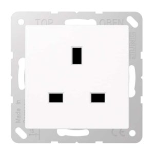 Steckdose, 13 A 250 V ~, Schraubklemmen BS 1363-1, 4 mm2, ohne Krallen, integrierter erhöhter Berührungsschutz, SAFETY+, Duroplast, Serie AS/A, alpinw, Jung A3521WW
