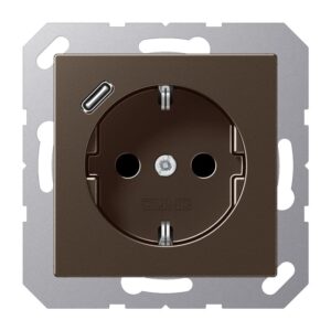 SCHUKO Steckdose 16 A 250 V ~, mit USB-Ladegerät 1 x Typ C, integrierter erhöhter Berührungsschutz, SAFETY+, ohne, Serie A, mokka, Jung A1520-18CMO
