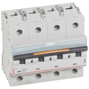 DX3 Leitungsschutzschalter D-Charakteristik, 32A, 4-polig, 25kA, 400VAC, 6TE Legrand 409849