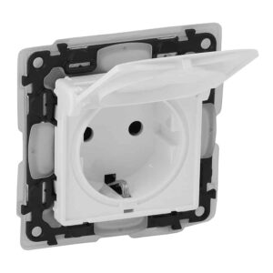 Valena Life Schutzkontaktsteckdose IP44 Farbe: Ultraweiß LEGRAND 753119