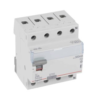 TX3 Fehlerstromschutzschalter 25A, 4-polig, 300mA, Typ A, 400VAC, 4TE Legrand 411784