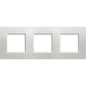 Abdeckrahmen LIVINGLIGHT: 3-fach, 2 + 2 + 2 Module, Farbe: Silber Bticino LNA4802M3AG