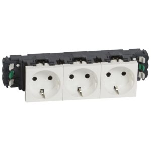 Schuko-Steckdosen, 3-fach (6 Module), Farbe: weiß (RAL 9003) Legrand 077403