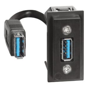 LivingNow 1-moduliger Einsatz USB-A mit Anschlusskabel und Stecker Bticino K4285P