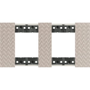 LivingNow Abdeckrahmen 2x2-modulig in der Farbausführung Optic Bticino KA4802M2MM