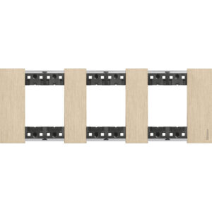 LivingNow Abdeckrahmen 3x2-modulig in der Farbausführung Gold Bticino KA4802M3ZW