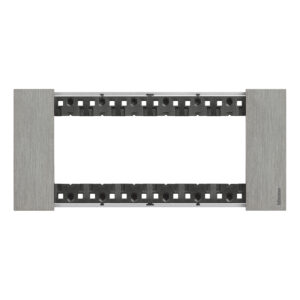 LivingNow Abdeckrahmen 6-modulig in der Farbausführung Steel Bticino KA4806ZG