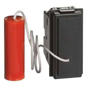 LivingNow 1-moduliger Zugtaster mit Schließer- und Öffnerkontakt; Farbe Black Bticino KG4033