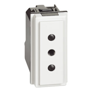 LivingNow 1-modulige italienische Steckdose 10A in der Farbausführung White Bticino KW4113