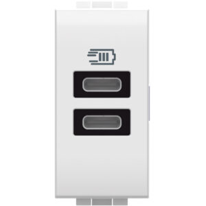 LivingLight USB-Ladesteckdose 1-modulig mit 2x USB-C in der Farbe Weiß Bticino N4191CC