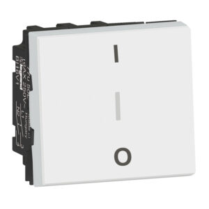 MSC Ausschalter 2-pol 10A, SK, 2mod, O/I Aufdruck,  beleuchtbar Farbe: Ultraweiß Legrand 077050L