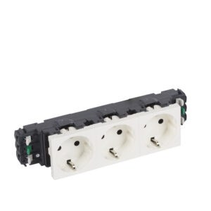 Schuko-Steckdosen, 3-fach (6 Module), Farbe: weiß (RAL 9010) Legrand 077563